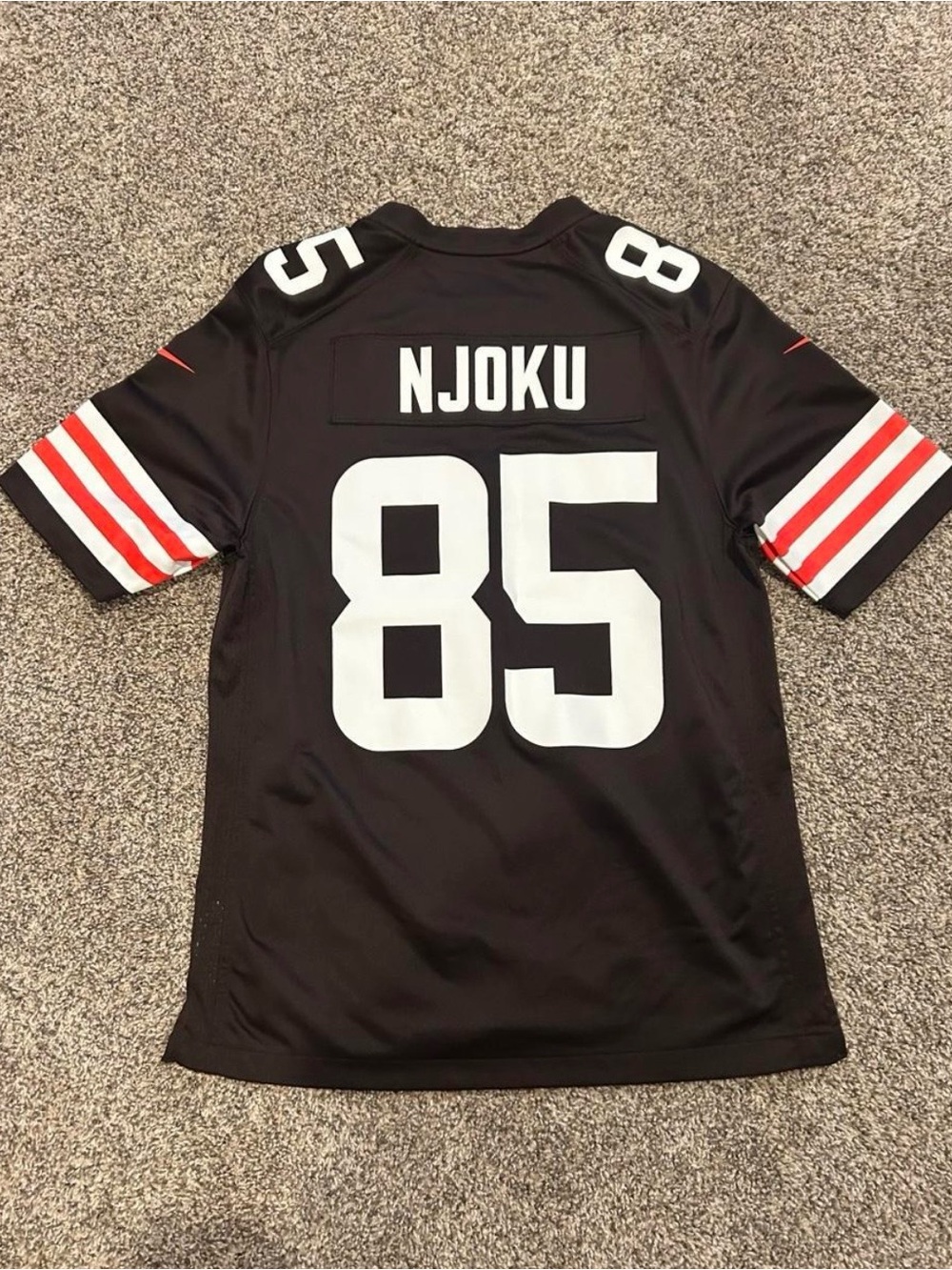 Nike MEDIUM Cleveland Browns Jersey | #85 David Njoku